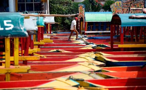 Si quieres saber los precios oficiales y otras recomendaciones para visitar los embarcadores puedes ingresar a la página de Xochimilco. Foto: Archivo EL UNIVERSAL