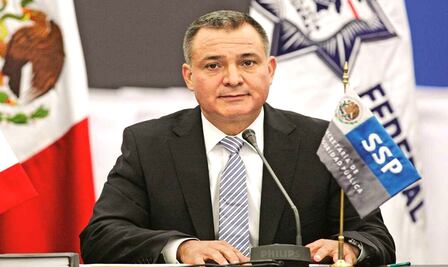 “No se puede tapar el sol con un dedo”: AMLO asegura que PAN no se puede desligar de Genaro García Luna
