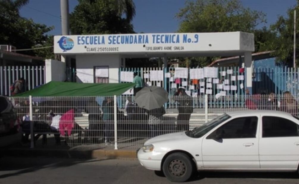 Escuela secundaria afectada por fuga de amoniaco